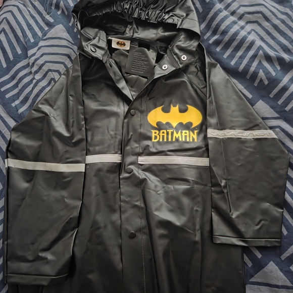 Batman Black Raincoat with Yellow Logo - Picture 1 of 3